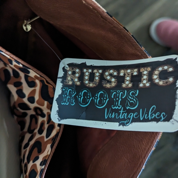 Purse - Picture 3 of 3